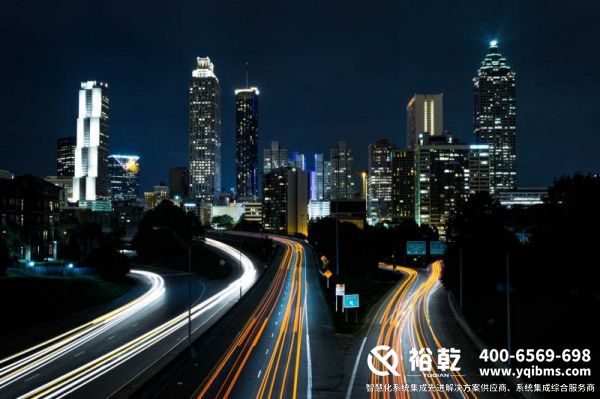 智慧電梯監管系統，核心技術，安全性，應用領域，未來發展，管理效率